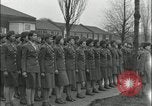 Standbild Afrikaner - Frau Soldaten Birmingham England Vereinigtes Königreich, 1945, aus Sekunde 4 historischem Filmmaterial Videoclip 65675078783