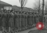 Standbild Afrikaner - Frau Soldaten Birmingham England Vereinigtes Königreich, 1945, aus Sekunde 8 historischem Filmmaterial Videoclip 65675078783