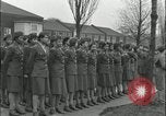 Standbild Afrikaner - Frau Soldaten Birmingham England Vereinigtes Königreich, 1945, aus Sekunde 10 historischem Filmmaterial Videoclip 65675078783