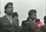 Standbild Afrikaner - Frau Soldaten Birmingham England Vereinigtes Königreich, 1945, aus Sekunde 16 historischem Filmmaterial Videoclip 65675078783