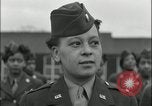 Standbild Afrikaner - Frau Soldaten Birmingham England Vereinigtes Königreich, 1945, aus Sekunde 35 historischem Filmmaterial Videoclip 65675078783