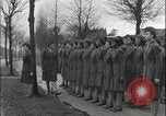 Standbild Afrikaner - Frau Soldaten Birmingham England Vereinigtes Königreich, 1945, aus Sekunde 48 historischem Filmmaterial Videoclip 65675078783