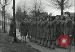 Standbild Afrikaner - Frau Soldaten Birmingham England Vereinigtes Königreich, 1945, aus Sekunde 49 historischem Filmmaterial Videoclip 65675078783