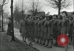 Standbild Afrikaner - Frau Soldaten Birmingham England Vereinigtes Königreich, 1945, aus Sekunde 54 historischem Filmmaterial Videoclip 65675078783