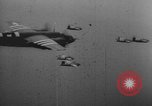 Standbild D-Day Bomben Frankreich, 1944, aus Sekunde 34 historischem Filmmaterial Videoclip 65675078792