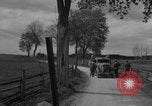 Standbild Tank-Planierraupe räumt die Straße Deutschland, 1945, aus Sekunde 12 historischem Filmmaterial Videoclip 65675078808