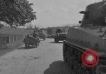 Standbild Tank-Planierraupe räumt die Straße Deutschland, 1945, aus Sekunde 14 historischem Filmmaterial Videoclip 65675078808