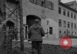 Image Caserne Werdenfelser Oflag VII-UNE libération Murnau Allemagne, 1945, de la seconde 48 séquences d'archives historiques vidéo 65675078809