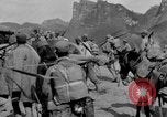 Standbild Chinesische Flüchtlinge fliehen aus dem japanischen Zweiter Weltkrieg China, 1942, aus Sekunde 21 historischem Filmmaterial Videoclip 65675078819