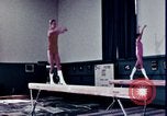 Image gymnastes pour femmes New Haven Connecticut, 1970, de la seconde 42 séquences d'archives historiques vidéo 65675078888