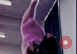 Image gymnastes pour femmes New Haven Connecticut, 1970, de la seconde 54 séquences d'archives historiques vidéo 65675078888