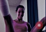 Image gymnastes pour femmes New Haven Connecticut, 1970, de la seconde 58 séquences d'archives historiques vidéo 65675078888