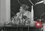 Standbild Wernher Von Braun United States USA, 1958, aus Sekunde 43 historischem Filmmaterial Videoclip 65675078894