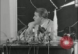 Standbild Wernher Von Braun United States USA, 1958, aus Sekunde 62 historischem Filmmaterial Videoclip 65675078894