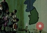 Standbild Koreakrieg starten die chinesischen Truppen Seoul Korea, 1950, aus Sekunde 5 historischem Filmmaterial Videoclip 65675078896