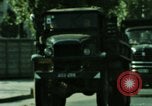 Standbild Taxi fahren Internationalen Flughafen Kimpo Mautstraße Seoul Korea Seoul Korea, 1969, aus Sekunde 5 historischem Filmmaterial Videoclip 65675078899