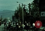Standbild Taxi fahren Internationalen Flughafen Kimpo Mautstraße Seoul Korea Seoul Korea, 1969, aus Sekunde 17 historischem Filmmaterial Videoclip 65675078899