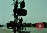 Standbild Taxi fahren Internationalen Flughafen Kimpo Mautstraße Seoul Korea Seoul Korea, 1969, aus Sekunde 48 historischem Filmmaterial Videoclip 65675078899