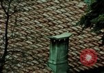 Standbild Koreanische Bauern Bewässern von Pflanzen Korea, 1969, aus Sekunde 29 historischem Filmmaterial Videoclip 65675078900