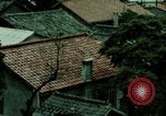 Standbild Koreanische Bauern Bewässern von Pflanzen Korea, 1969, aus Sekunde 34 historischem Filmmaterial Videoclip 65675078900