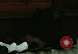 Standbild Koreanische Bauern Bewässern von Pflanzen Korea, 1969, aus Sekunde 60 historischem Filmmaterial Videoclip 65675078900
