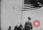 Standbild Robert H Goddard startet Rakete United States USA, 1932, aus Sekunde 8 historischem Filmmaterial Videoclip 65675078919