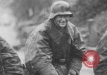 Standbild Schlacht in den Ardennen Deutschland, 1944, aus Sekunde 29 historischem Filmmaterial Videoclip 65675078934