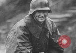 Standbild Schlacht in den Ardennen Deutschland, 1944, aus Sekunde 30 historischem Filmmaterial Videoclip 65675078934