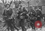 Standbild Schlacht in den Ardennen Deutschland, 1944, aus Sekunde 35 historischem Filmmaterial Videoclip 65675078934