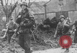 Standbild Schlacht in den Ardennen Deutschland, 1944, aus Sekunde 38 historischem Filmmaterial Videoclip 65675078934