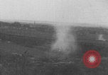 Standbild Deutsche Soldaten Angriff der Britischen spitfire Flugzeuge Western Theater, 1944, aus Sekunde 10 historischem Filmmaterial Videoclip 65675078935