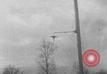 Standbild Deutsche Soldaten Angriff der Britischen spitfire Flugzeuge Western Theater, 1944, aus Sekunde 28 historischem Filmmaterial Videoclip 65675078935