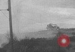 Standbild Deutsche Soldaten Angriff der Britischen spitfire Flugzeuge Western Theater, 1944, aus Sekunde 35 historischem Filmmaterial Videoclip 65675078935