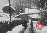 Standbild Die deutschen Truppen in der Nähe der Schweizer Grenze zurückziehen Deutschland, 1944, aus Sekunde 18 historischem Filmmaterial Videoclip 65675078936