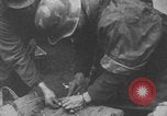Standbild Die deutschen Truppen in der Nähe der Schweizer Grenze zurückziehen Deutschland, 1944, aus Sekunde 38 historischem Filmmaterial Videoclip 65675078936