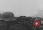 Standbild Schlacht in den Ardennen im Zweiten Weltkrieg Deutschland, 1944, aus Sekunde 40 historischem Filmmaterial Videoclip 65675078944