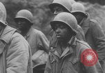 Standbild Amerikanische Gefangene in der Schlacht der Ausbuchtung genommen Deutschland, 1944, aus Sekunde 8 historischem Filmmaterial Videoclip 65675078947