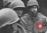 Standbild Amerikanische Gefangene in der Schlacht der Ausbuchtung genommen Deutschland, 1944, aus Sekunde 23 historischem Filmmaterial Videoclip 65675078947