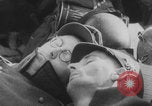 Standbild Deutsche Infanterie und liefert durch Binnenschiffe Deutschland, 1942, aus Sekunde 16 historischem Filmmaterial Videoclip 65675078948