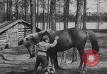 Standbild Deutsche Infanterie und liefert durch Binnenschiffe Deutschland, 1942, aus Sekunde 37 historischem Filmmaterial Videoclip 65675078948
