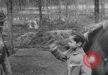 Standbild Deutsche Infanterie und liefert durch Binnenschiffe Deutschland, 1942, aus Sekunde 42 historischem Filmmaterial Videoclip 65675078948