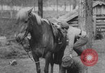 Standbild Deutsche Infanterie und liefert durch Binnenschiffe Deutschland, 1942, aus Sekunde 50 historischem Filmmaterial Videoclip 65675078948