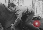 Standbild Deutsche Infanterie und liefert durch Binnenschiffe Deutschland, 1942, aus Sekunde 62 historischem Filmmaterial Videoclip 65675078948