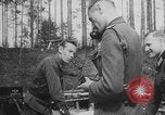 Standbild Deutsche Artilleristen Deutschland, 1942, aus Sekunde 10 historischem Filmmaterial Videoclip 65675078949