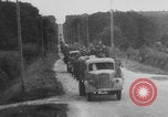 Standbild Deutsche Infanterie gehen nach Südfrankreich nach D-Day Invasion in der Normandie Frankreich, 1944, aus Sekunde 10 historischem Filmmaterial Videoclip 65675078950
