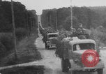 Standbild Deutsche Infanterie gehen nach Südfrankreich nach D-Day Invasion in der Normandie Frankreich, 1944, aus Sekunde 11 historischem Filmmaterial Videoclip 65675078950