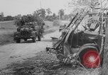 Standbild Deutsche Infanterie gehen nach Südfrankreich nach D-Day Invasion in der Normandie Frankreich, 1944, aus Sekunde 53 historischem Filmmaterial Videoclip 65675078950