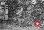 Standbild Deutsche SS (Schutzstaffel) mit dem Tod (Totenkopf) Insignia Frankreich, 1944, aus Sekunde 57 historischem Filmmaterial Videoclip 65675078952