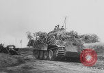 Standbild Deutscher Panther-Panzer Frankreich, 1944, aus Sekunde 24 historischem Filmmaterial Videoclip 65675078953