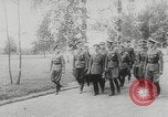 Standbild Hitler-Treffen in der Wolfsschanze Gierloz Preußen, 1943, aus Sekunde 4 historischem Filmmaterial Videoclip 65675078956